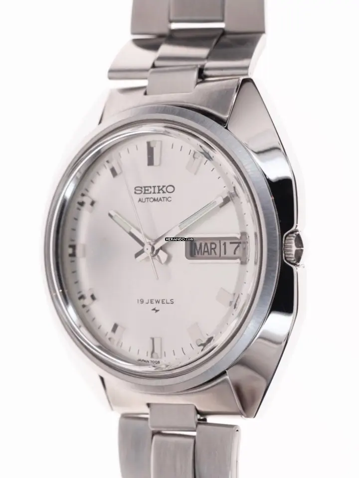 watches-281264-18595370-22a20u0vumtdg2anqnlre6d5-ExtraLarge.webp