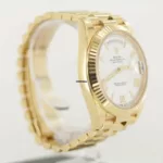 watches-287708-23462078-qt8ep98005vhggy66kuz01kc-ExtraLarge.webp