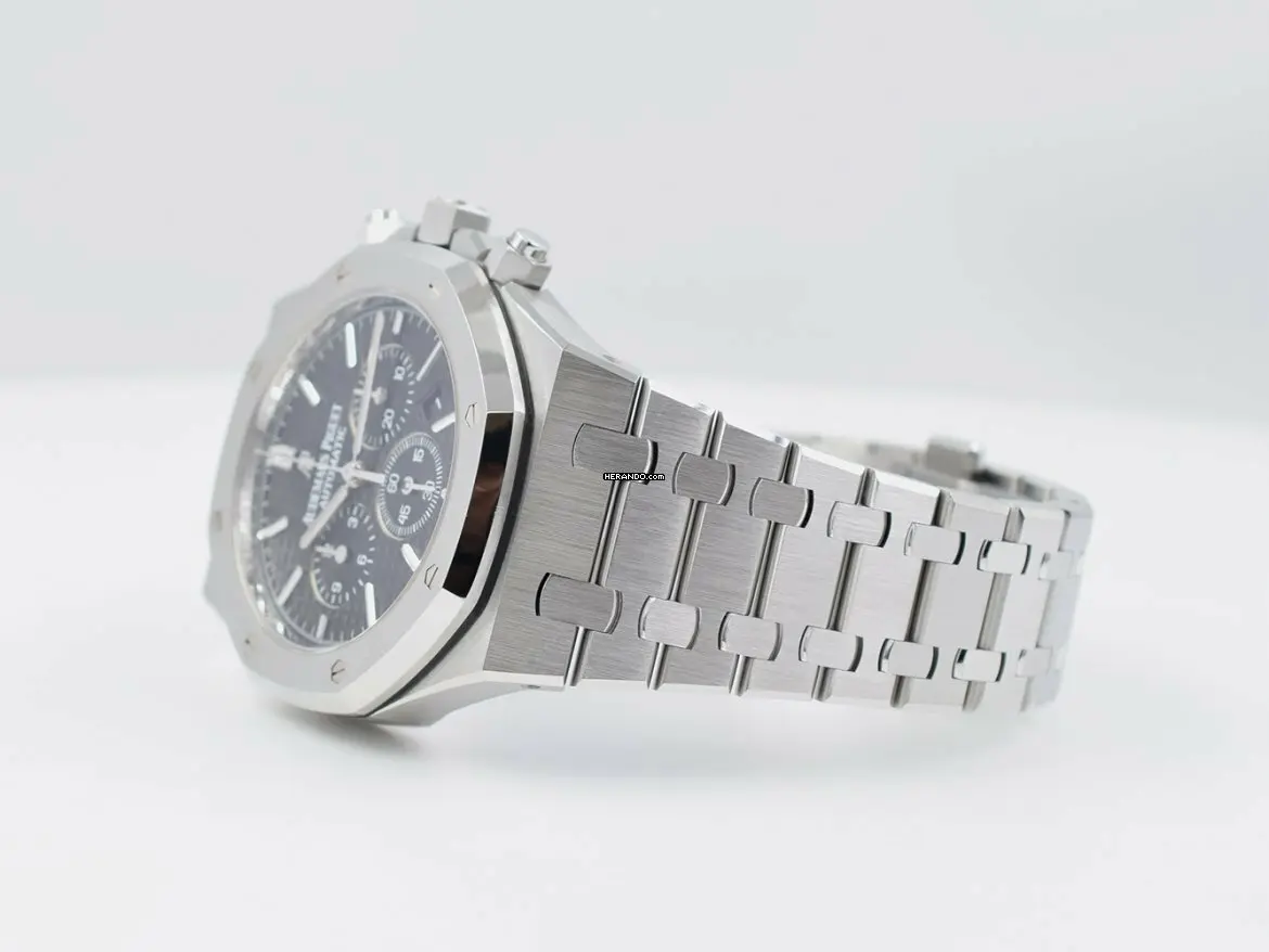 watches-288353-23579422-l12zlod13s2haqi3gmy8t80d-ExtraLarge.webp