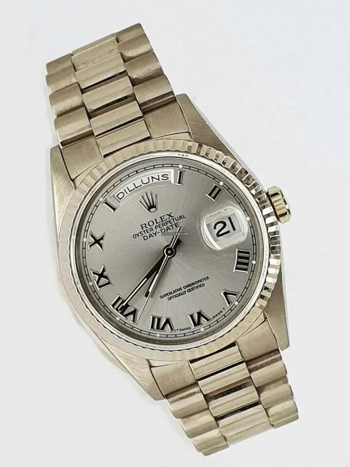 watches-292403-23975921-3rkz57ixagf1pldis1645g5c-ExtraLarge.webp