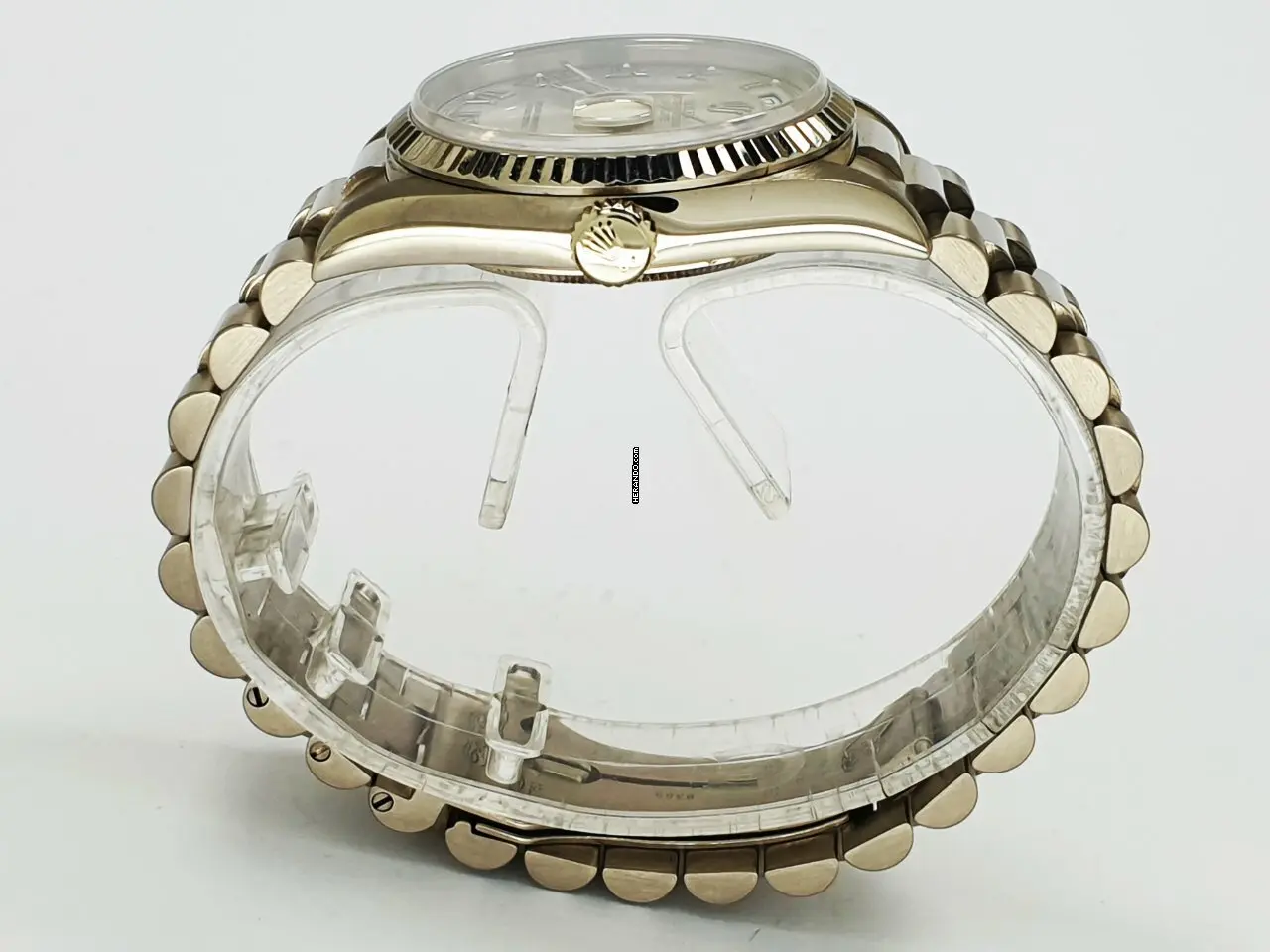 watches-292403-23975921-csq11r0pe1ht1paqnxj7kqt5-ExtraLarge.webp