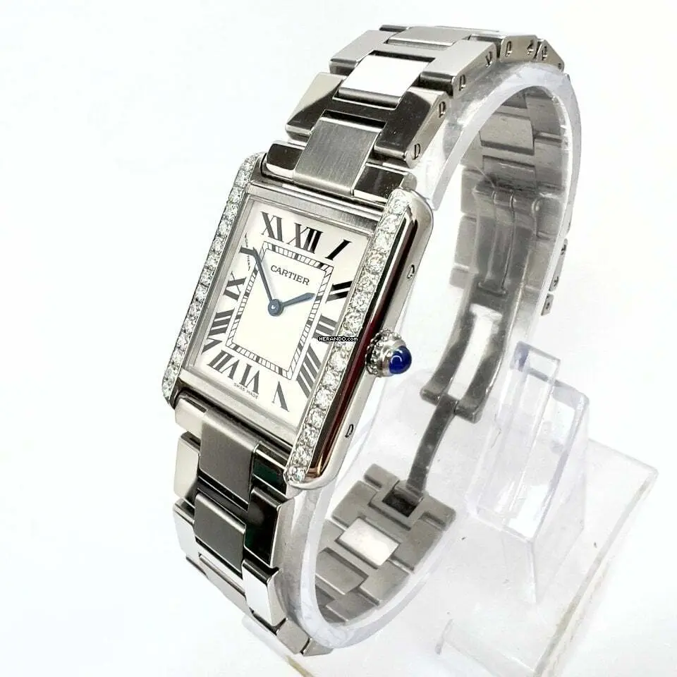 watches-296408-24416625-b4j3pt694xu4exixuuxvn7o1-ExtraLarge.webp