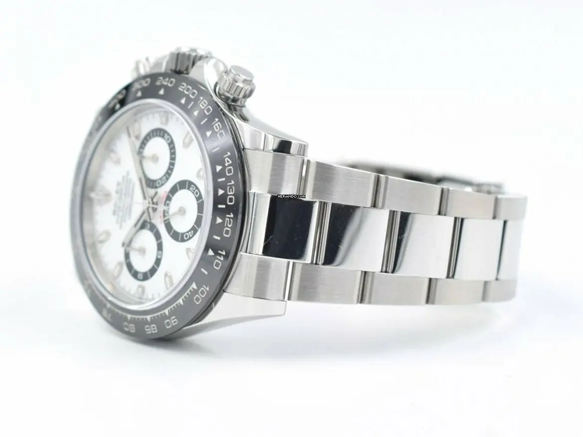 watches-299634-25008443-xrc29a9yr5p6fp947b12s3de-ExtraLarge.webp