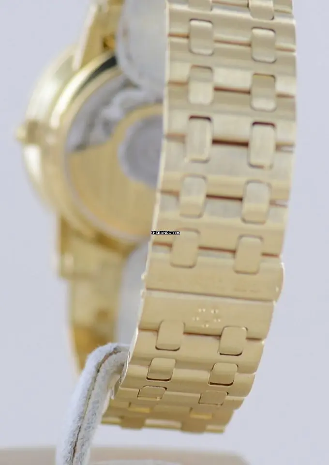 watches-299651-25007085-iv0fg4b5a2b865cai6rbd75a-ExtraLarge.webp