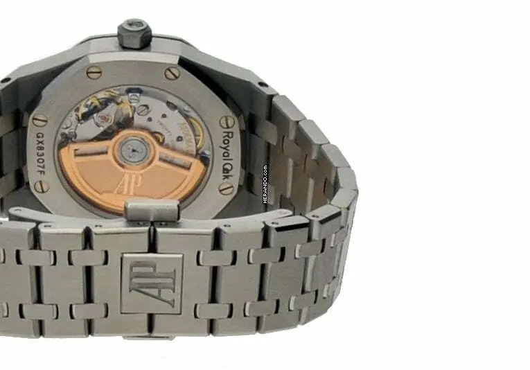 watches-301992-25232950-25b5puzv7wf8kcmpgdctee1r-ExtraLarge.webp