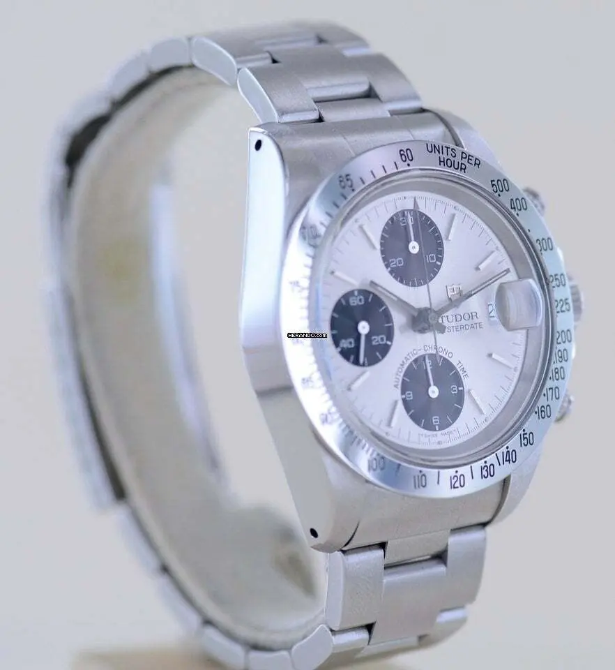 watches-304822-25538139-8zov010l8gv9y27lovk2m8dz-ExtraLarge.webp