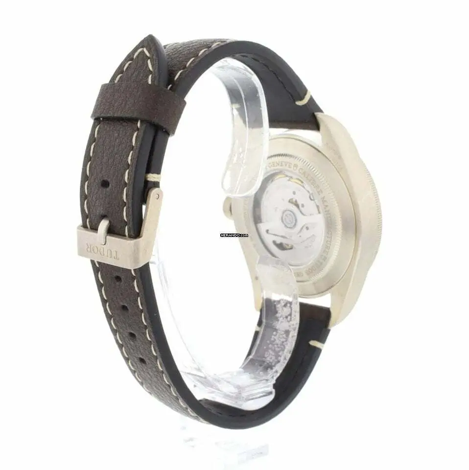 watches-305826-25749702-tctz833pkcslj2ltb3s2vbz5-ExtraLarge.webp