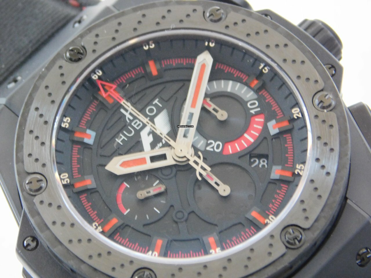 watches-308053-26020287-t001h16amiklb4tn76n9cg9o-ExtraLarge.jpg