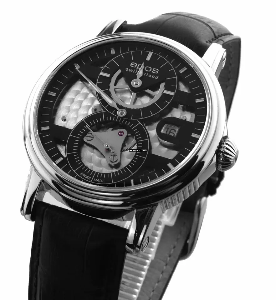 watches-309258-26162242-9t0xlyfw1197egtwkukton62-ExtraLarge.webp