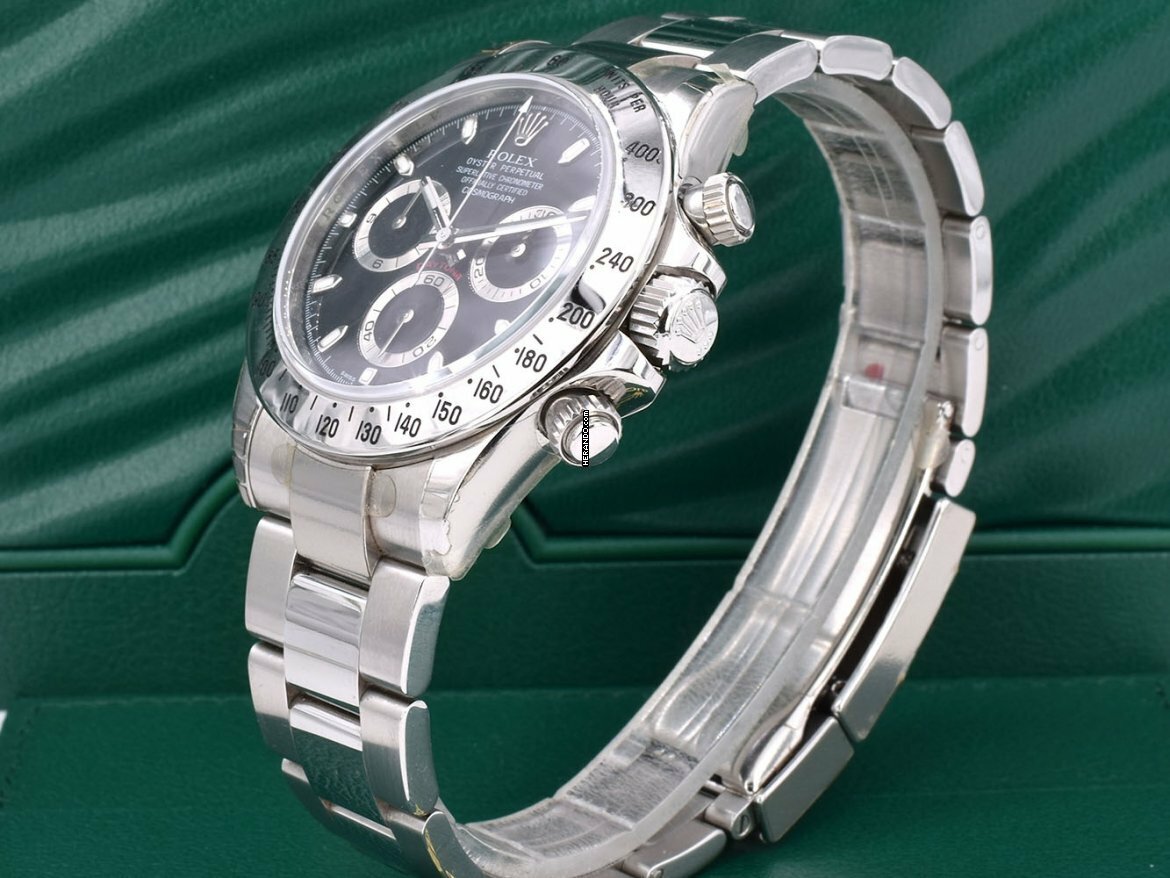 watches-310760-26331642-v490oaf0fcvzvbhqcveo17xi-ExtraLarge.jpg