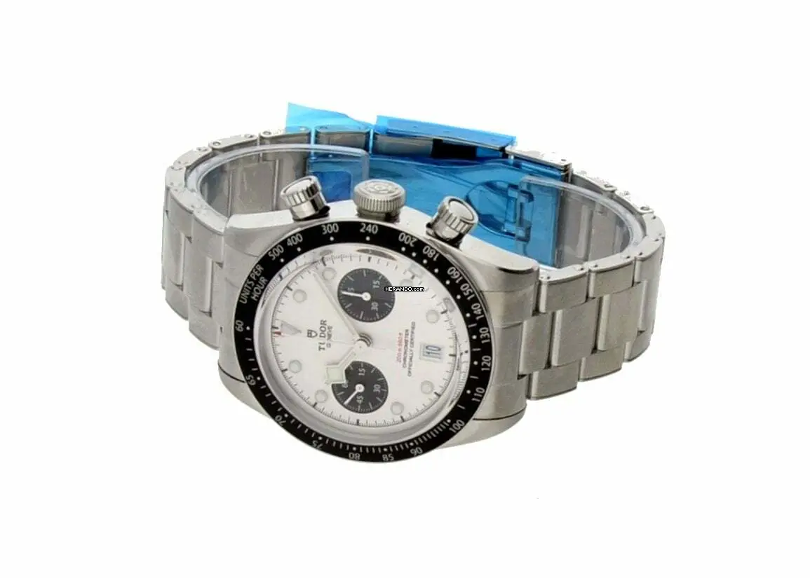 watches-312211-26555194-w5jid6wxyv2bb83d2xhnhhsn-ExtraLarge.webp