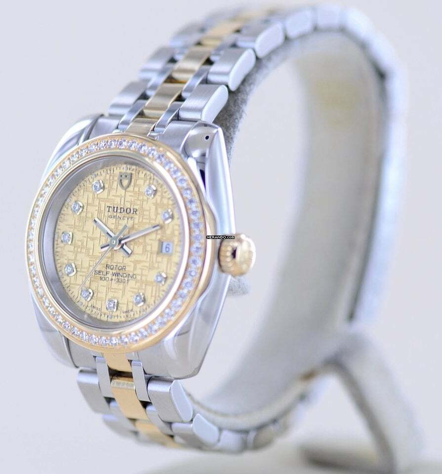 watches-312407-26618107-5yfcjnbh4tew641ta11bln5t-ExtraLarge.jpg