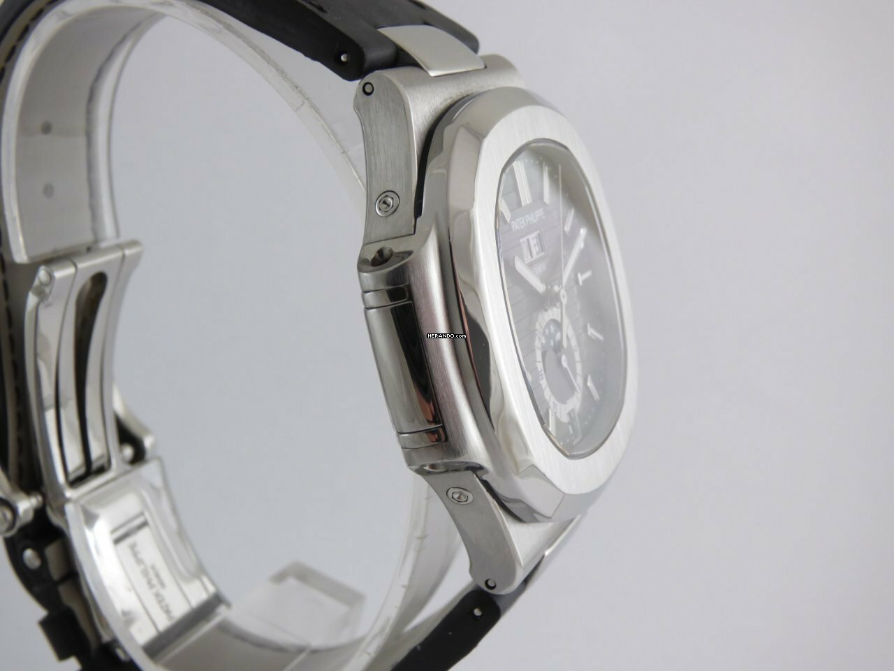 watches-315807-27069981-35a29nh8irf1lwl7r6e4cjr4-ExtraLarge.jpg