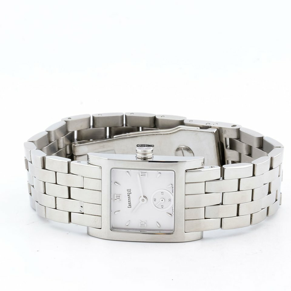 watches-316138-27083775-ccadmbl16tp40sucm79pa83k-ExtraLarge.jpg