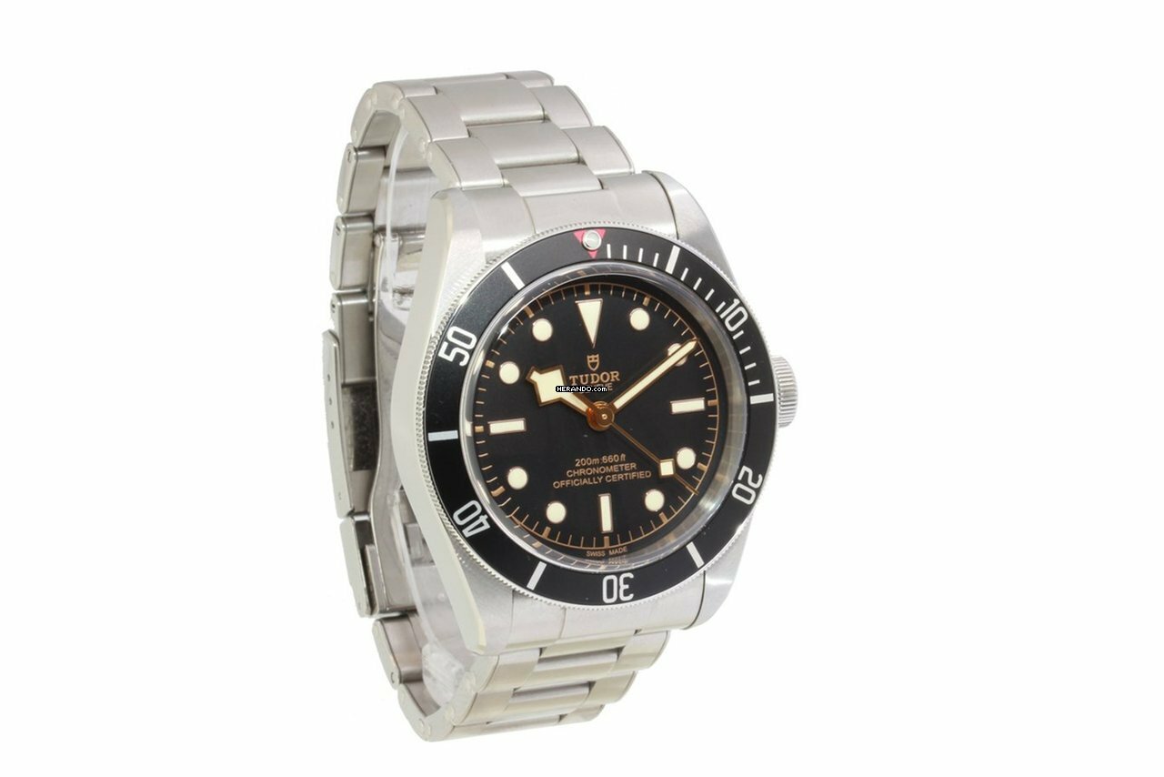 watches-317231-27276842-tp4987iv755e9q5ua84uz9b2-ExtraLarge.jpg