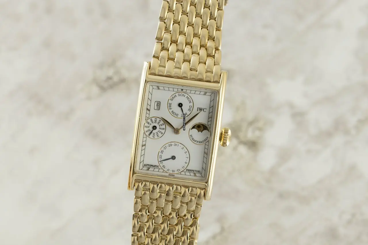 watches-318020-27290125-lgh0un0a7qyfvd27235bs8jd-ExtraLarge.webp