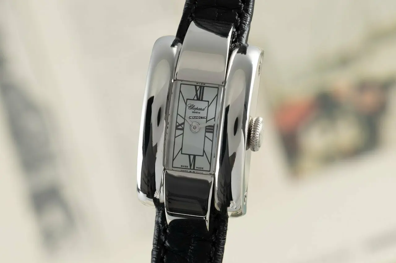 watches-320457-27288823-mz5za7crrd5calilke26497n-ExtraLarge.webp