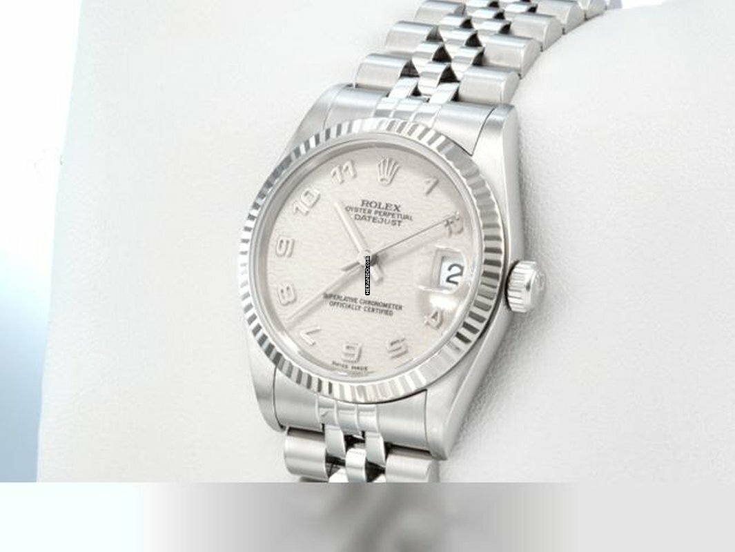 watches-321932-27619729-fdua1hv5wo79rhuz20cr5xzs-ExtraLarge.jpg