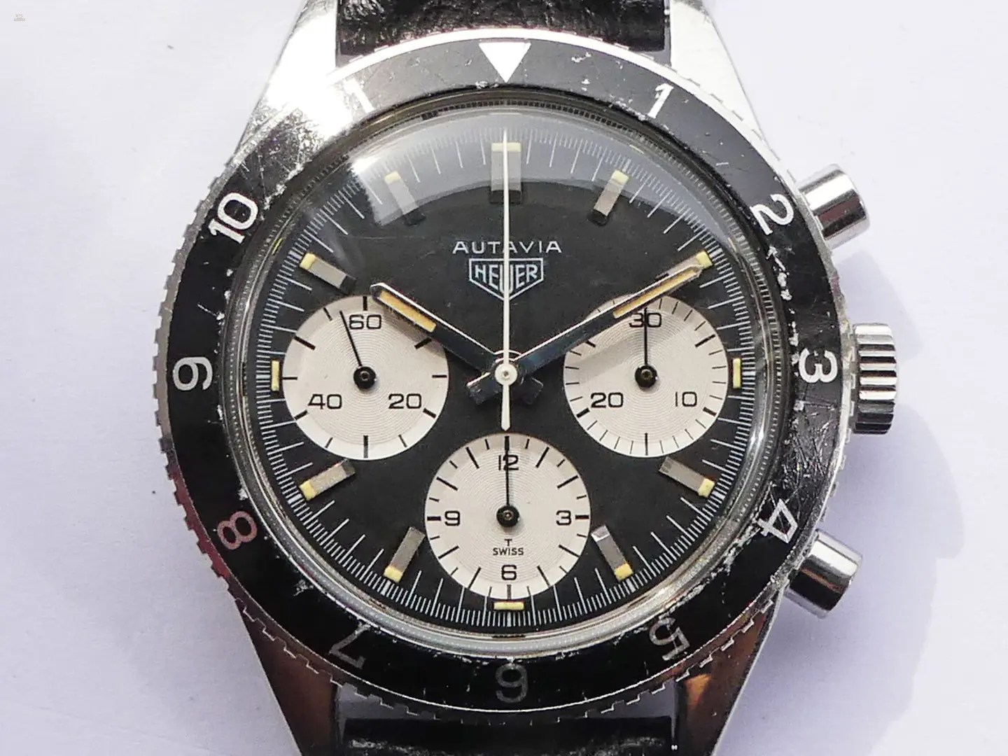 watches-322610-Heuer-Autavia-Ref.-2446H_1.webp