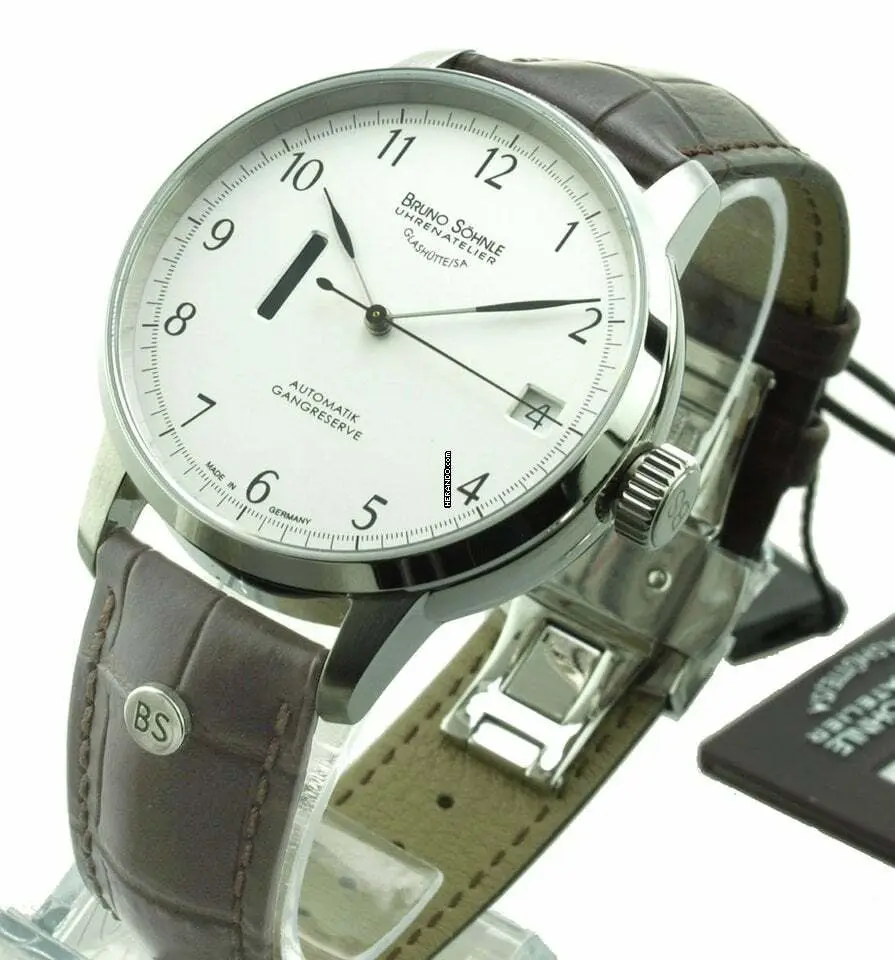 watches-327403-28333422-ivz2cc0nmipdk9lm6ppicczj-ExtraLarge.webp