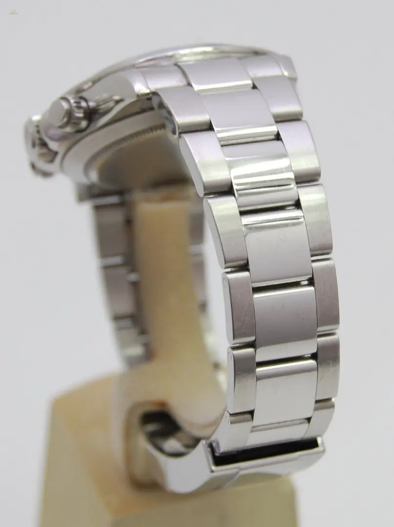 watches-327471-8c5efaed-f976-4ae8-9cde-65a5070c1eb4.webp