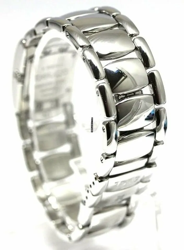 watches-327754-28345816-fkcex95lmbpc83tz7as2erfv-ExtraLarge.webp