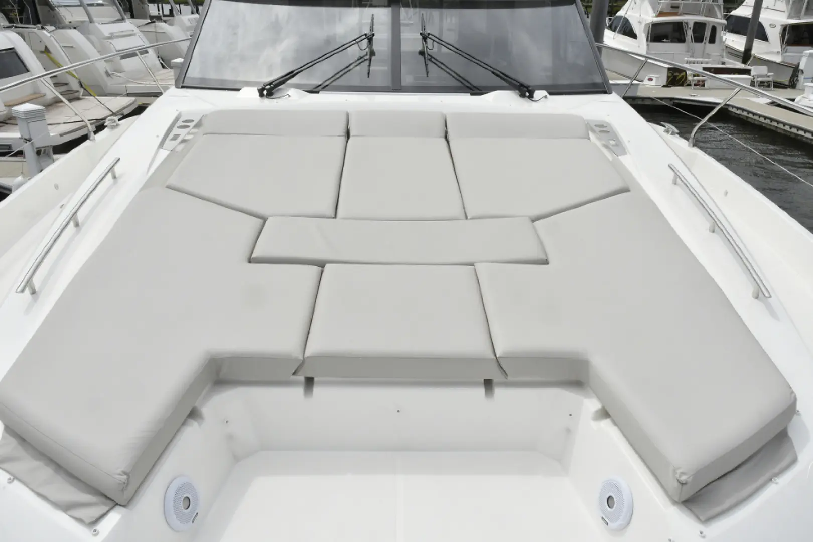 Foredeck Sunlounge