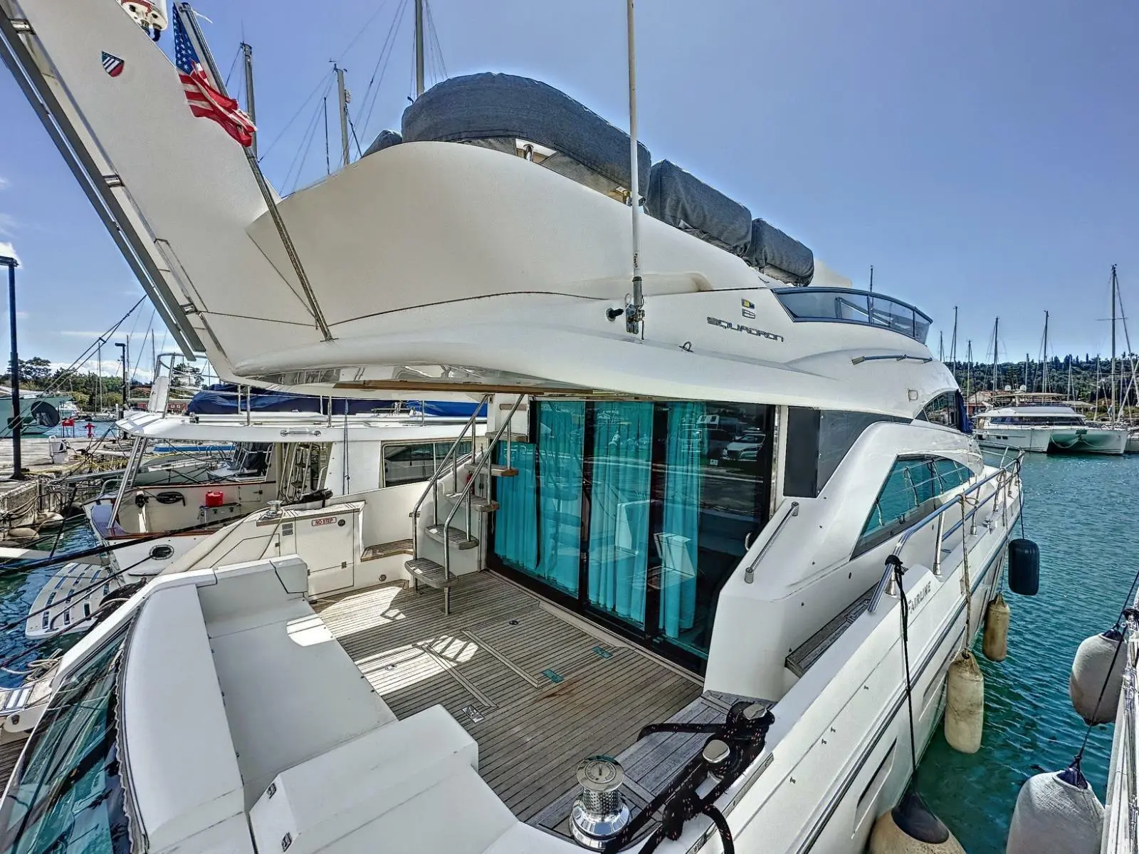 yachts-100389-384330_4.webp