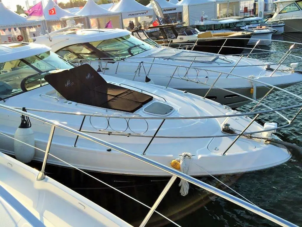 yachts-1014-2ab4fbaf-a62a-49c9-a54f-d887efab723f.webp