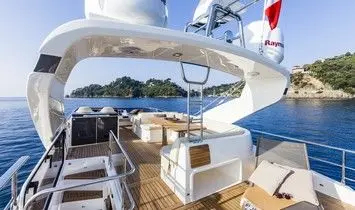 yachts-1166-455_file_013.webp