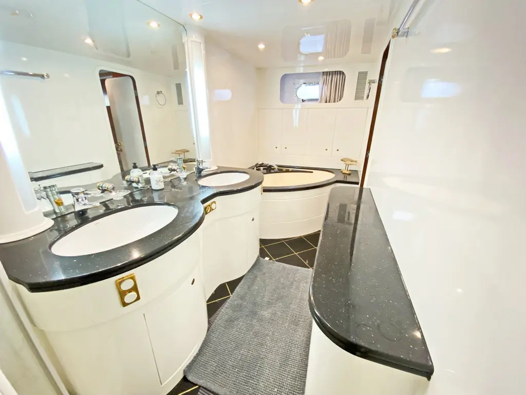 Drettmann Yachts - Elegance 82 S - DY22210 - Image 32