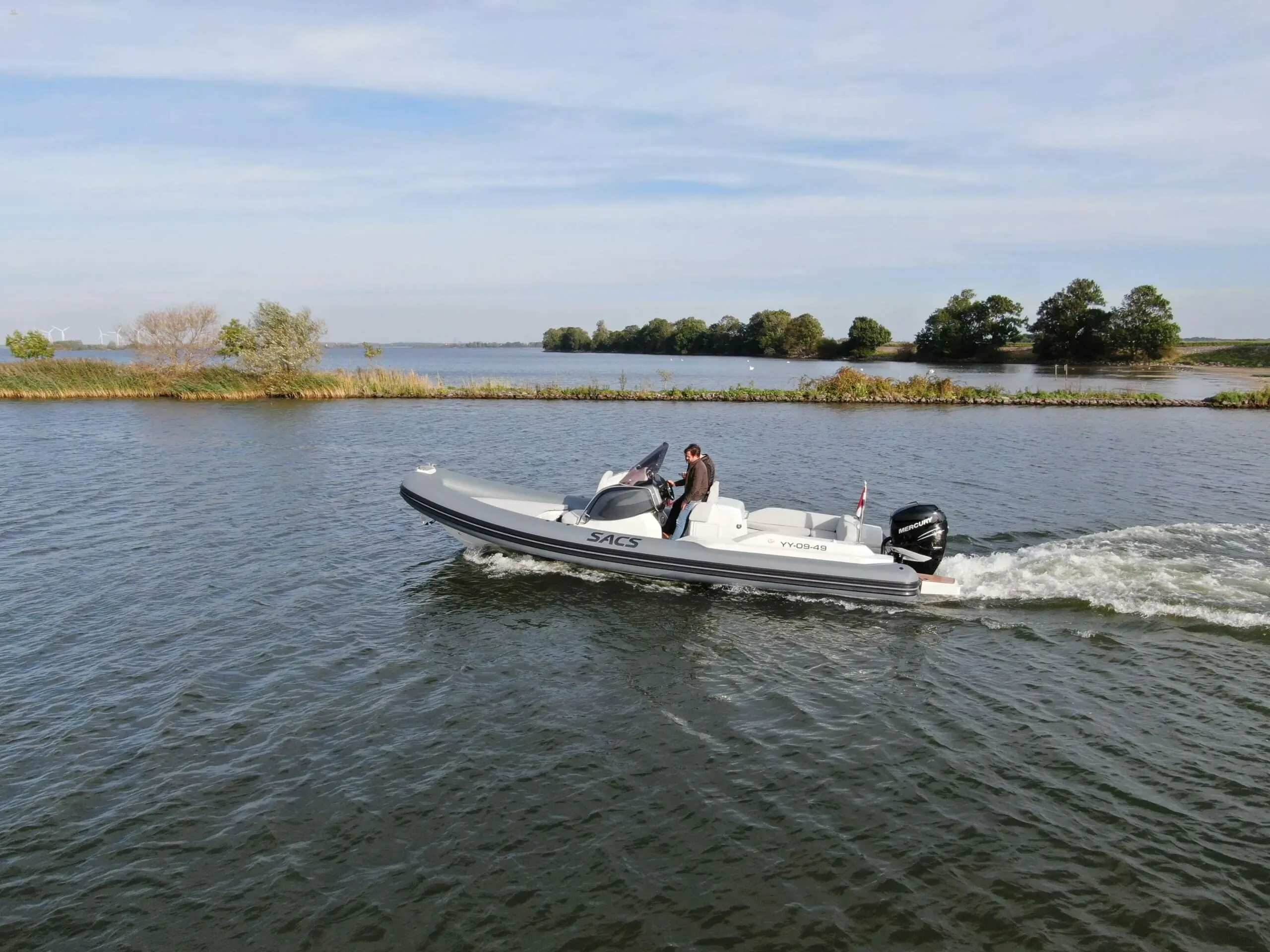 Sacs-strider-900-RIB-for-sale-exterior-image-Lengers-Yachts-06-scaled.jpg