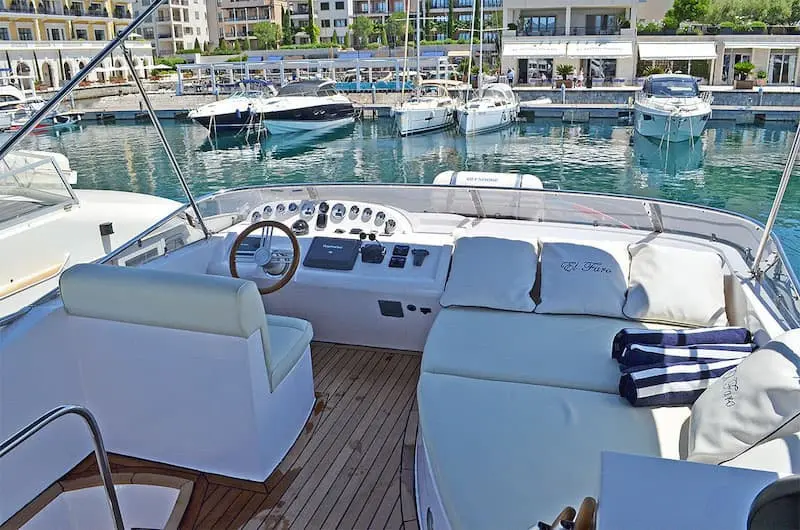 yachts-77888-M-220125MM04_6.webp