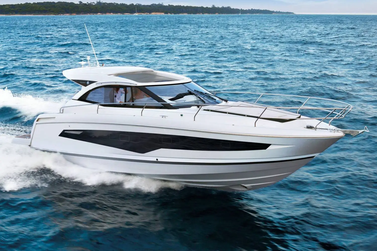 Jeanneau Leader 36 diesel sports cruiser