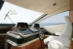 yachts-82879-11_78_Internal_Helmstation.webp