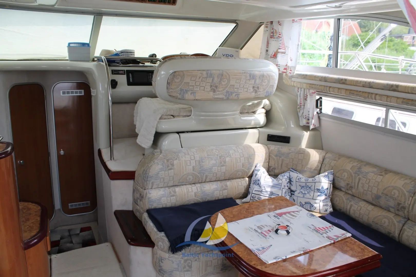 yachts-84414-b77954e6-305d-4b4c-8a9a-bdfebed3f649-2048.webp