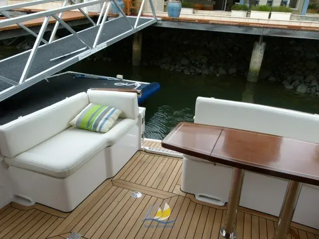 yachts-84417-6b6f0014-4ef7-42a4-8f00-891bc63a26a6-2048.webp