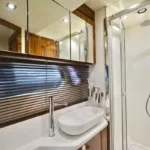 Sunseeker San Remo - En Suite