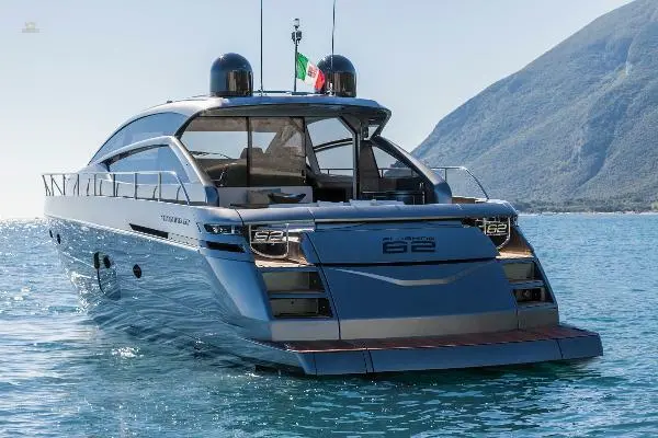 Manufacturer Provided Image: Pershing 62 Stern