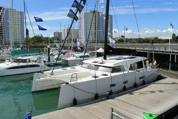 yachts-89903-Fs_cA4833Ti-21623960-5-270318104854.webp