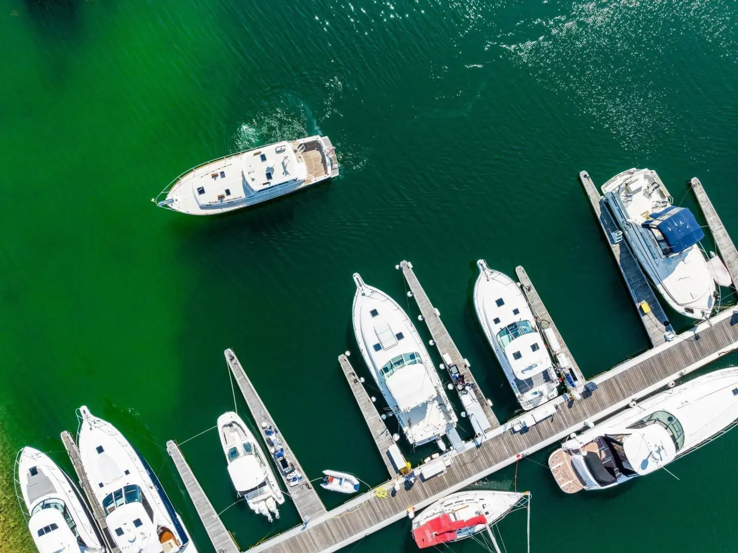 yachts-90644-345538_10.webp