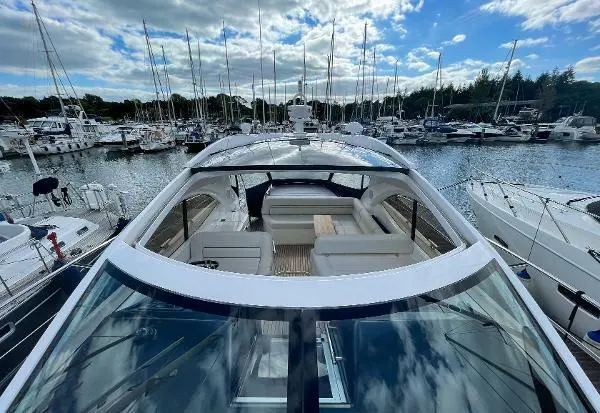 Sunseeker Portofino 48