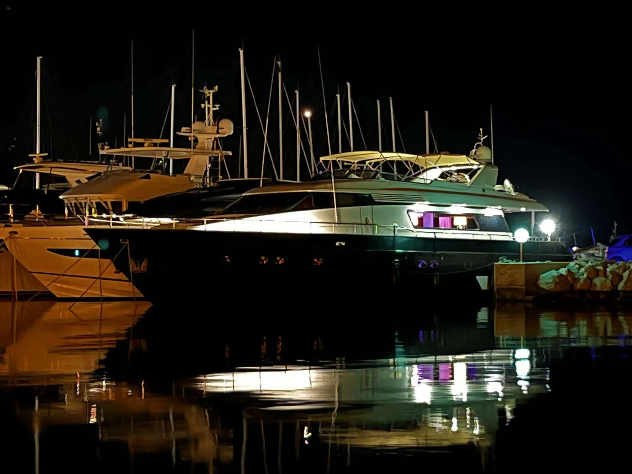 yachts-92053-351385_22.webp