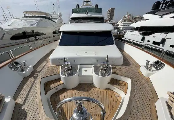 Benetti 100