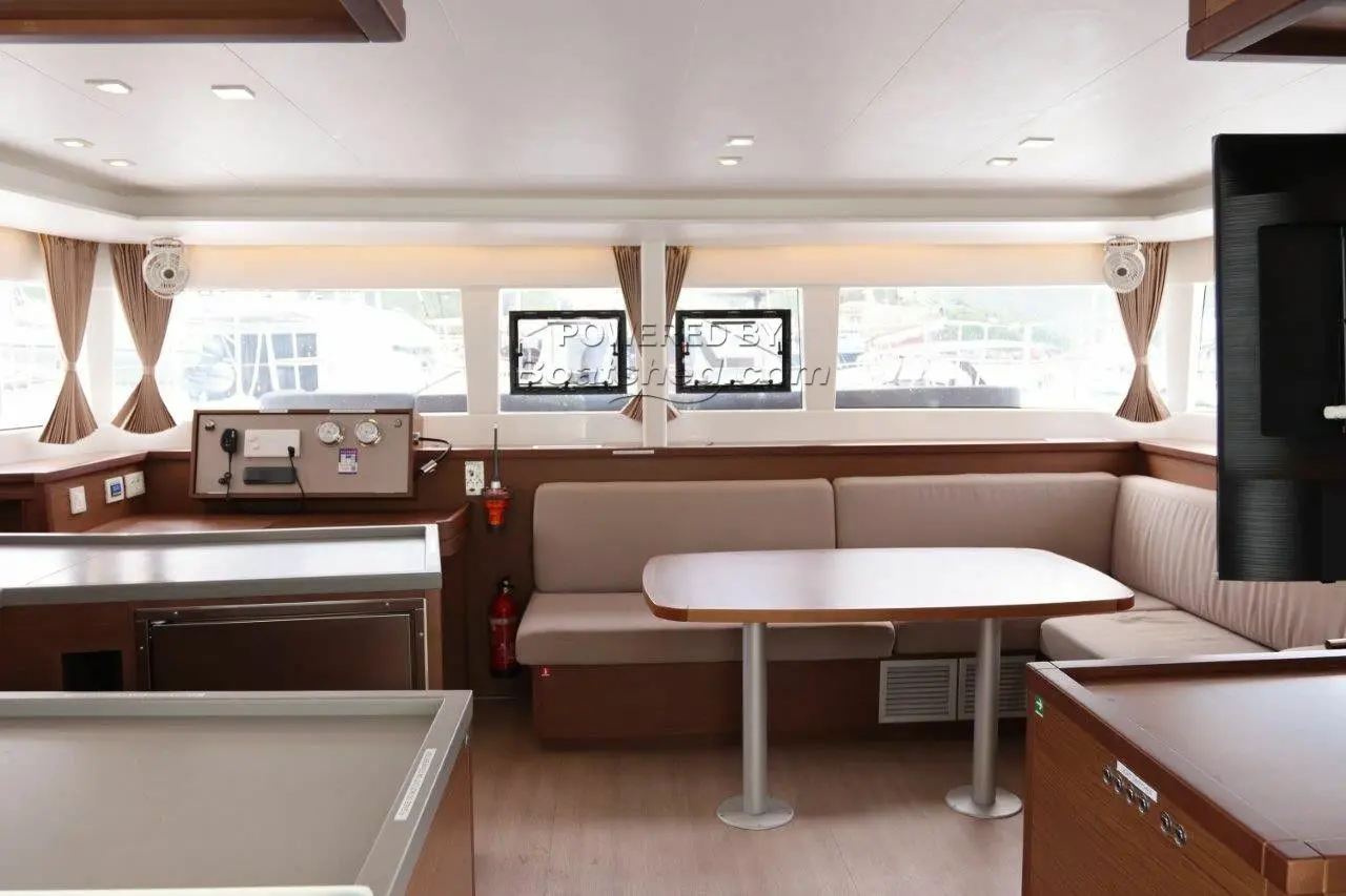 Lagoon 450 Catamaran - Interior