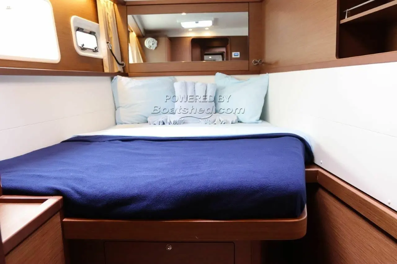 Lagoon 450 Catamaran - Forward Cabin