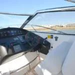 Sunseeker Portofino 46 - Cockpit Helm