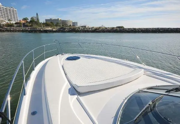 Sunseeker Portofino 46 - Foredeck