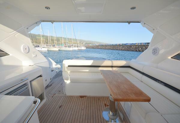 Sunseeker Portofino 48