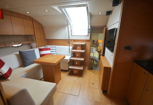 Sunseeker Portofino 48